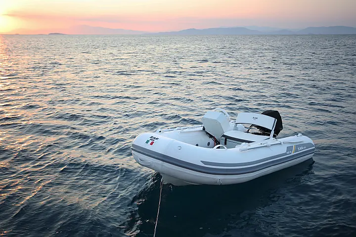 Oceanis 51.1 Refit 2026 - Dinghy