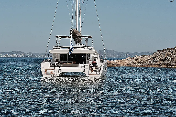 Dufour Catamaran 48 5c+5h - 