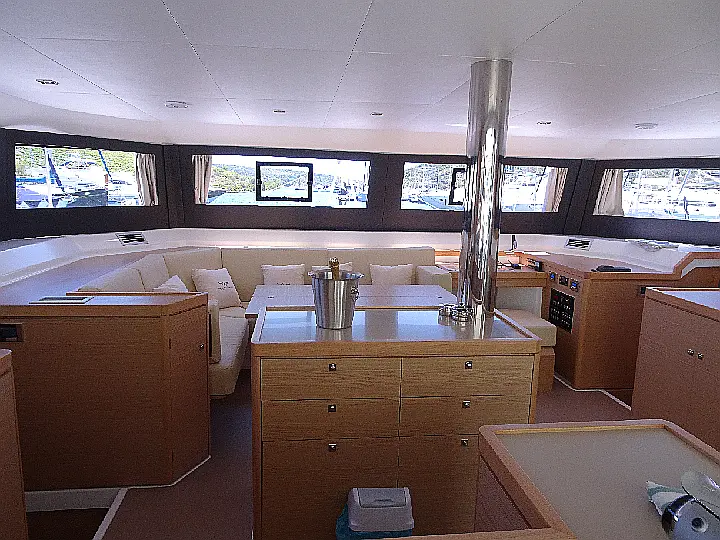 Dufour Catamaran 48 5c+5h - 