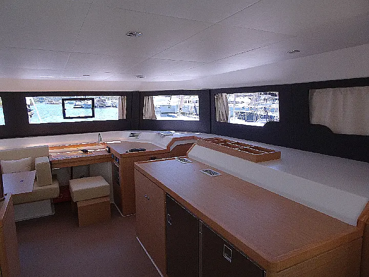 Dufour Catamaran 48 5c+5h - 