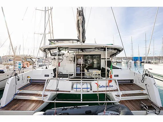 Lagoon 42