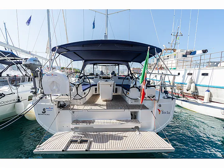 Oceanis 40.1 - External image