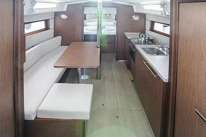 Oceanis 38.1 - 