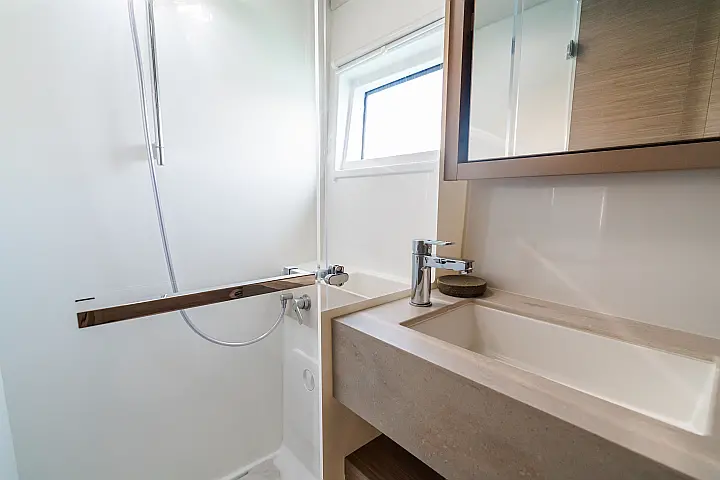 Lagoon 46 - 