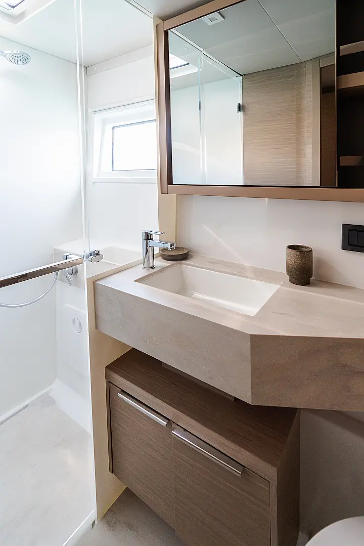 Lagoon 46 - 