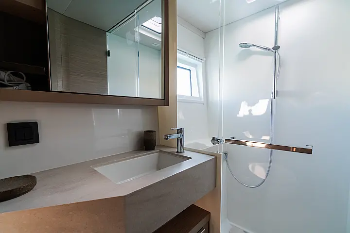 Lagoon 46 - 