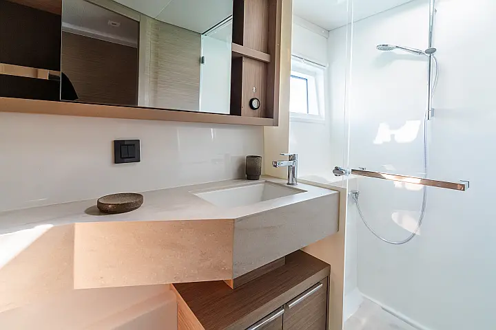 Lagoon 46 - 
