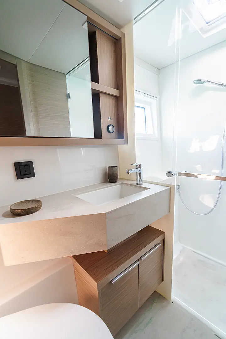 Lagoon 46 - 