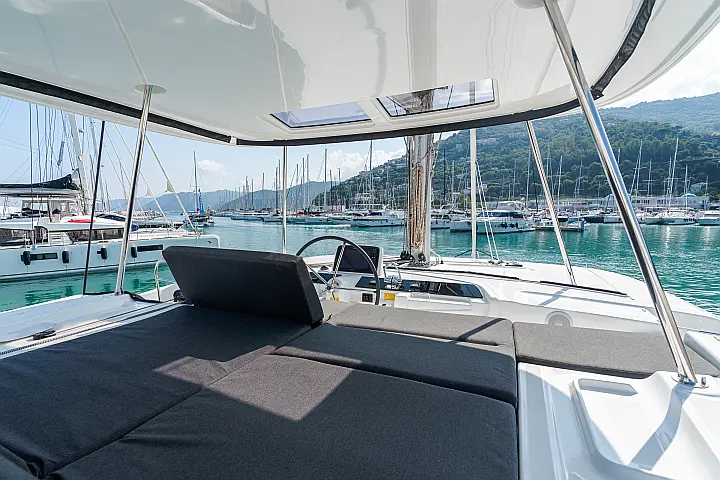 Lagoon 46 - 