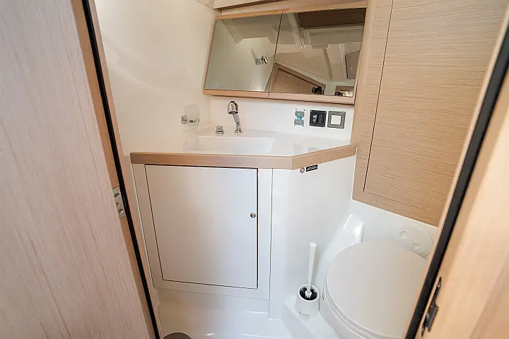 Oceanis 46.1 (bunk cab) - 