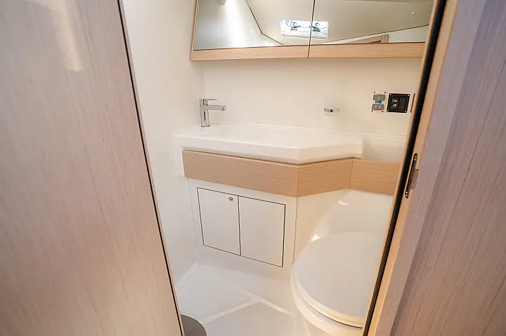 Oceanis 46.1 (bunk cab) - 