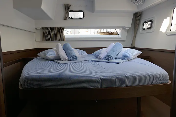 Lagoon 42 - 