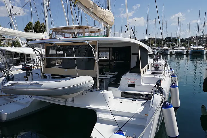 Lagoon 42 - 