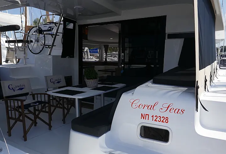 Lagoon 42 - 