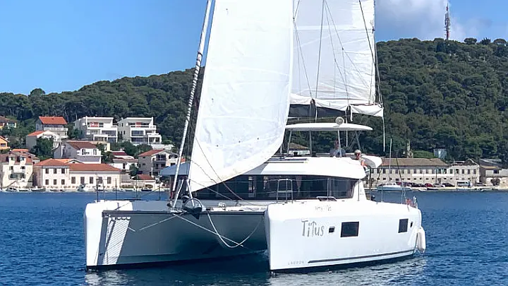 Lagoon 42 - 3 cab - 