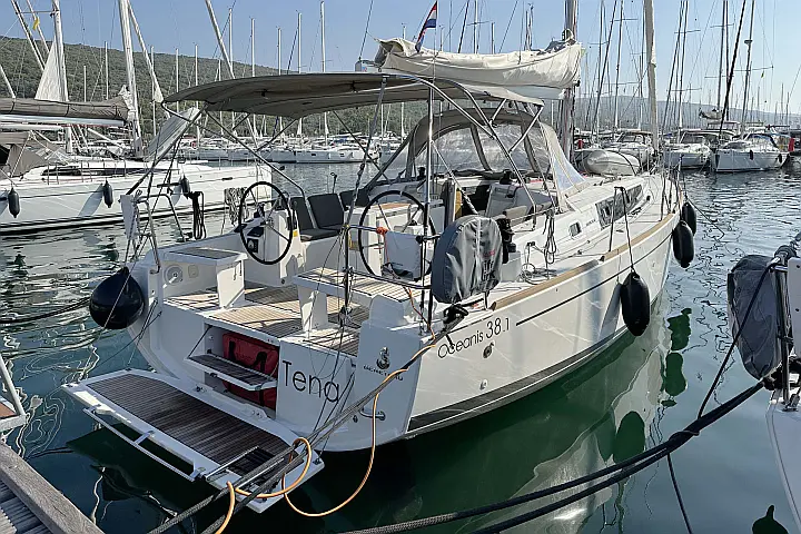 Oceanis 38.1 7 Personen - 