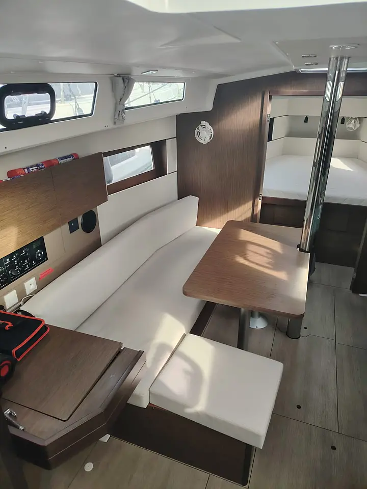Oceanis 38.1 7 Personen - 