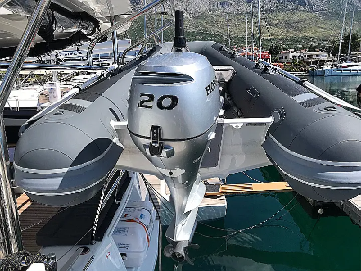 Lagoon 42 owner version - 