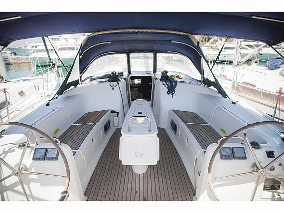Cyclades 50.5