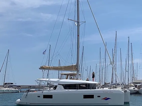 Lagoon 42