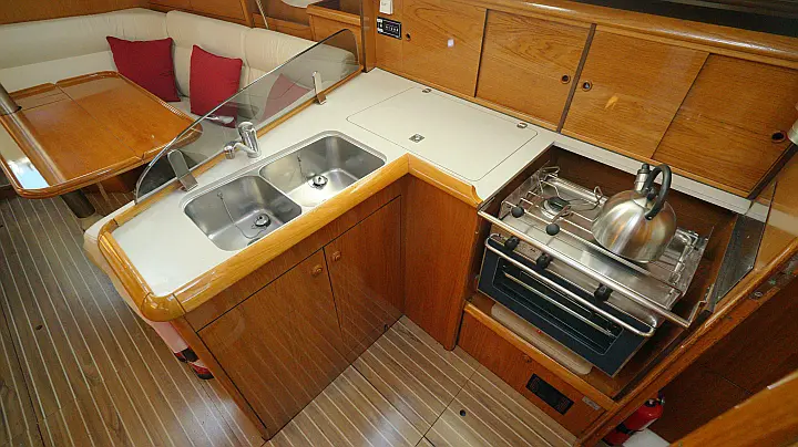 Sun Odyssey 35 - 