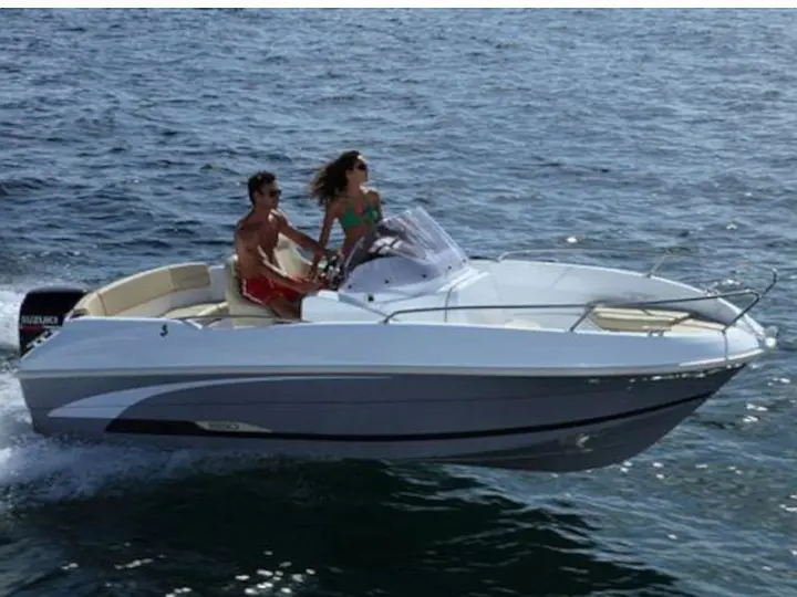 Beneteau Flyer 550 - External image