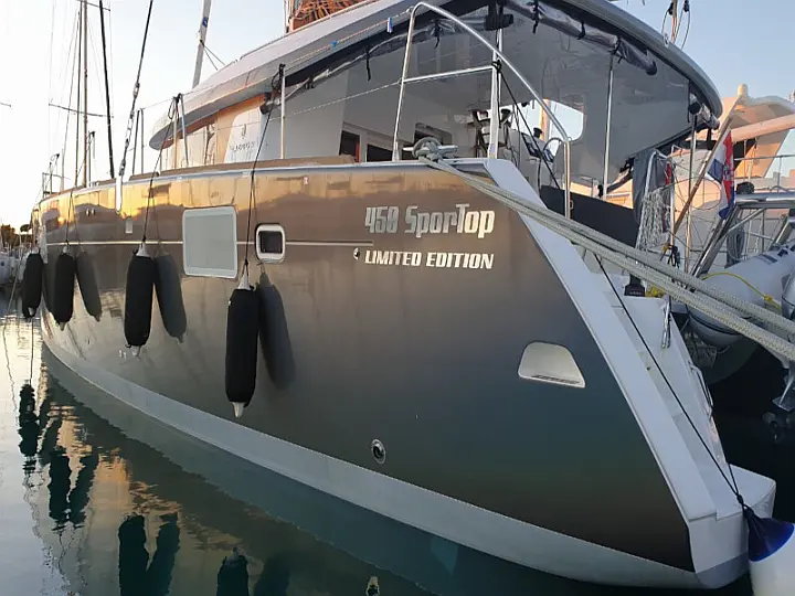 Lagoon 450 SporTop - 