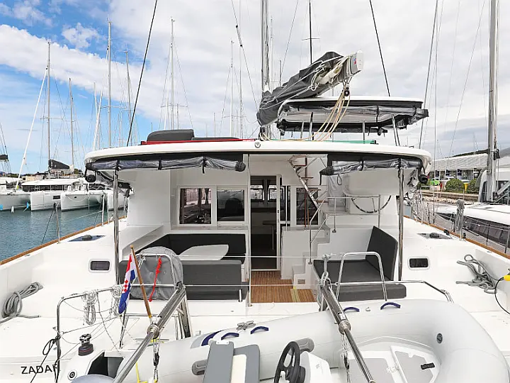 Lagoon 450 SporTop - 