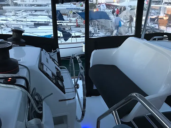 Lagoon 450 SporTop - 