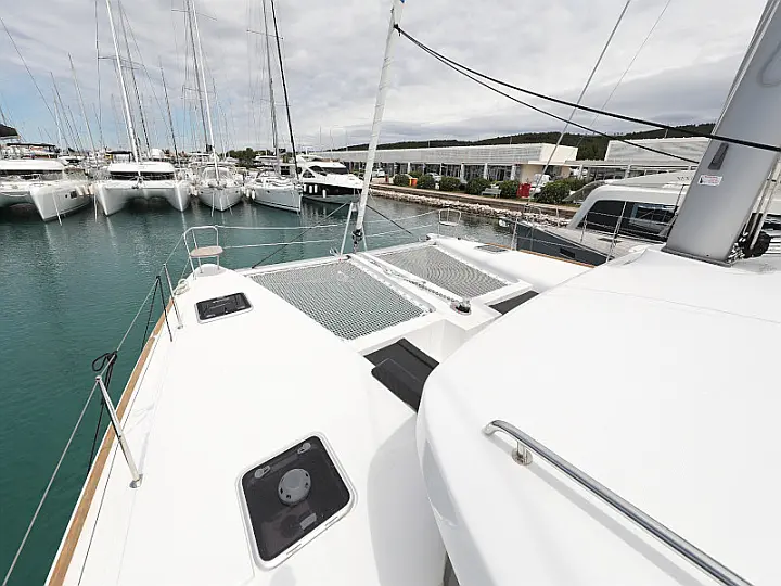 Lagoon 450 SporTop - 