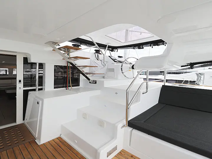 Lagoon 450 SporTop - 