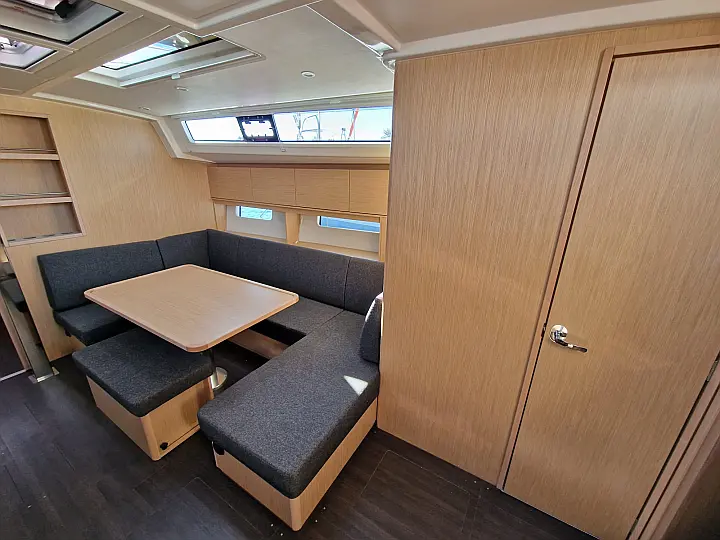 Bavaria C46 - 