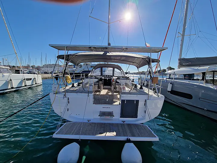 Bavaria C46 - 