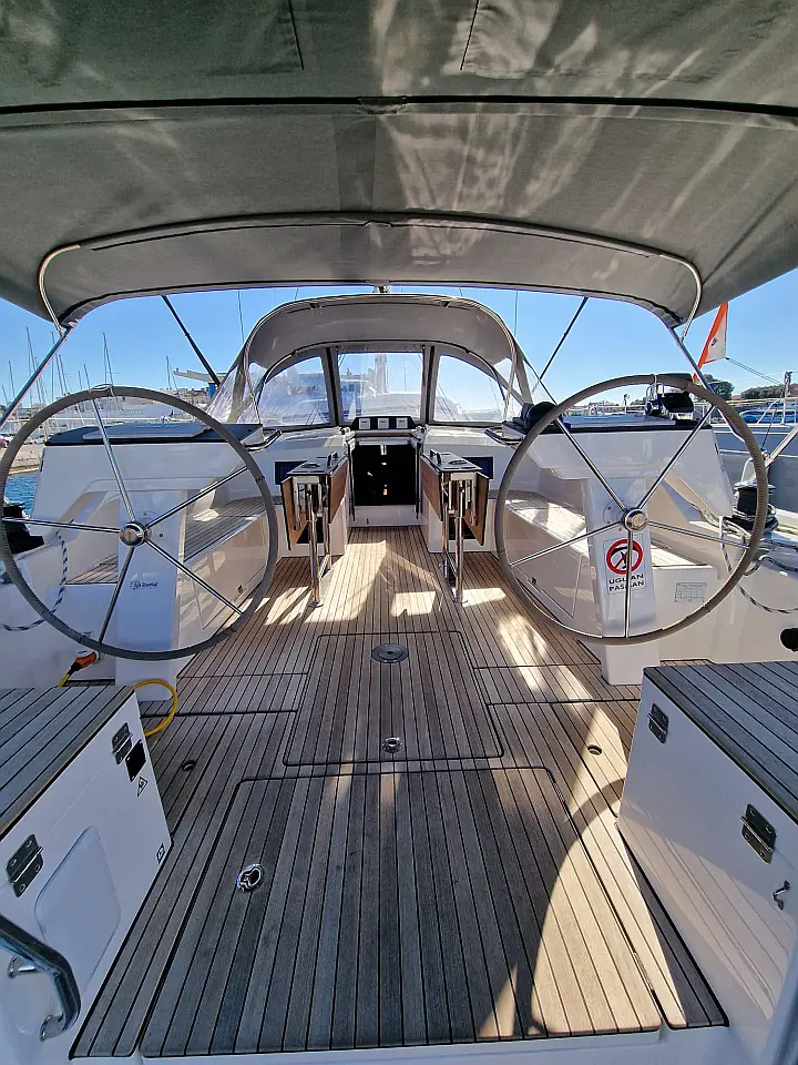 Bavaria C46 - 