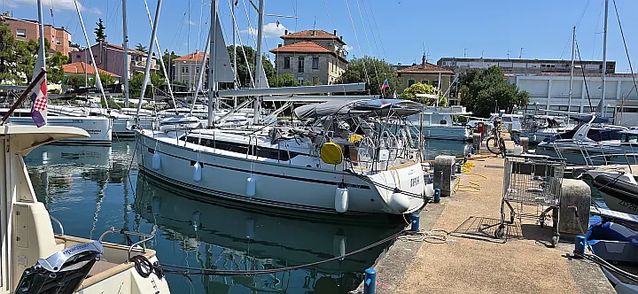 Bavaria Cruiser 37 - 