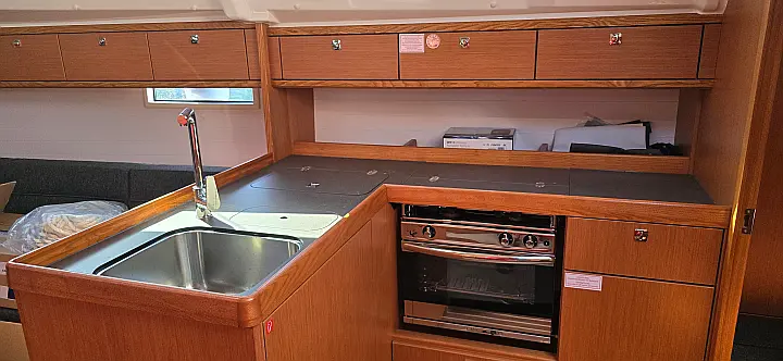 Bavaria Cruiser 37 - 