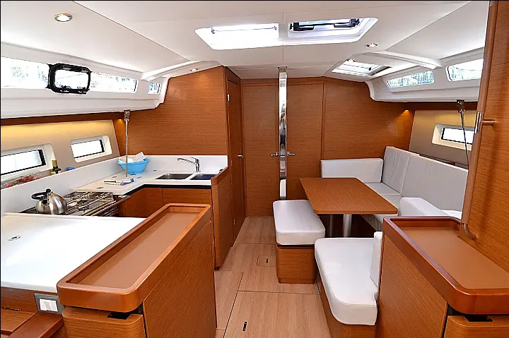 Sun Odyssey 440 - 