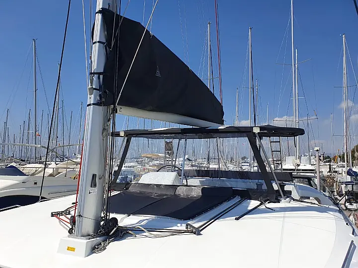 Lagoon 450F - 