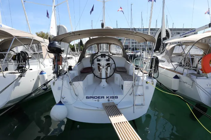 Sun Odyssey 319 - 