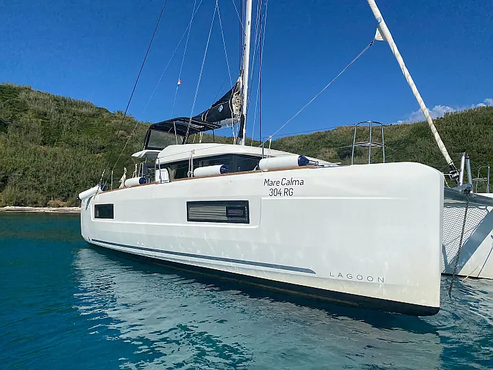 Lagoon 40 - External image