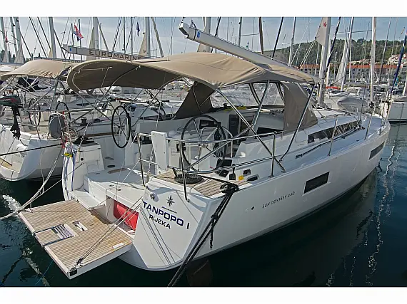 Sun Odyssey 440