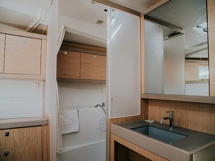 Beneteau Oceanis 48 - 