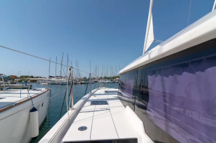 Dufour Catamaran 48 - 