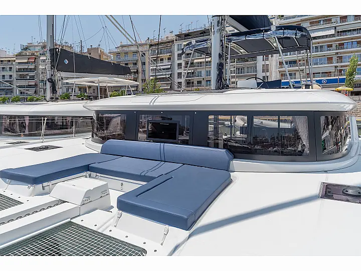 Lagoon 46  - External image