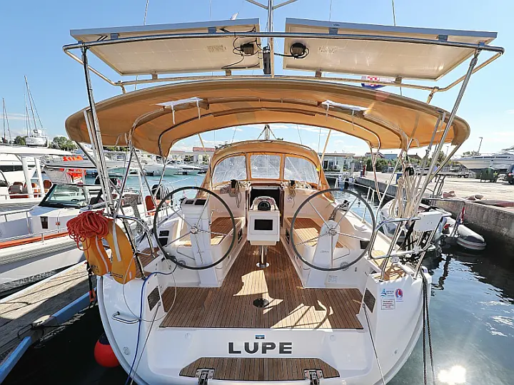 Bavaria Cruiser 37 - 