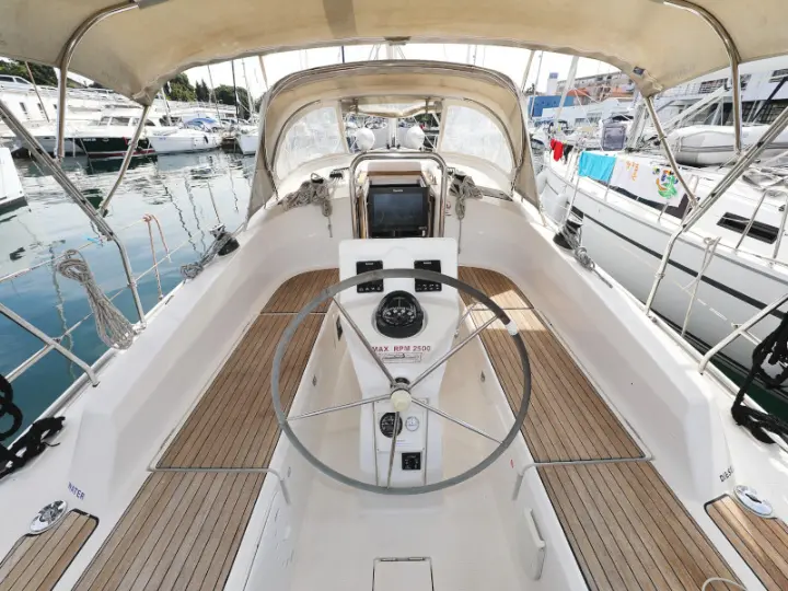 Bavaria 36 Cruiser - 