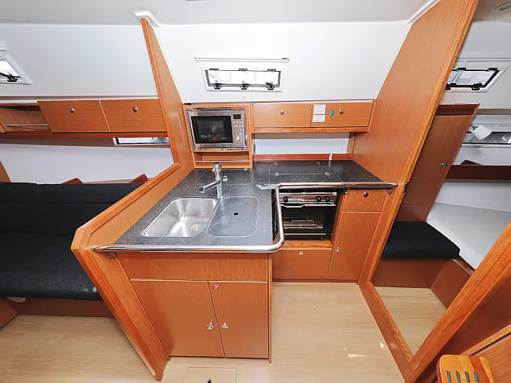 Bavaria 36 Cruiser - 