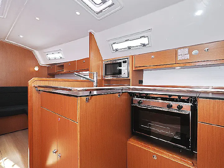 Bavaria 36 Cruiser - 