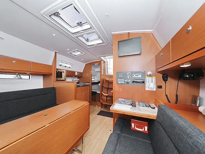 Bavaria 36 Cruiser - 