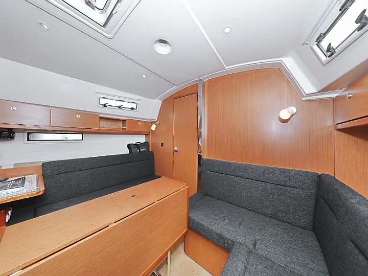 Bavaria 36 Cruiser - 